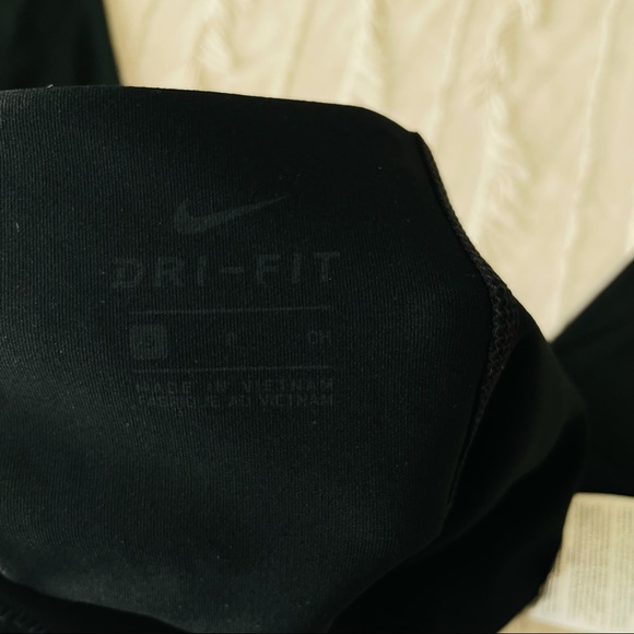 Nike Dri-Fit Black Leggings - Picture 6 of 8